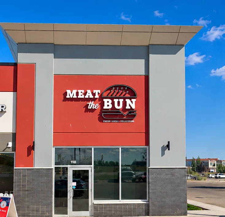 Meat The Bun South Edmonton – Gourmet Smash Burger Restaurant